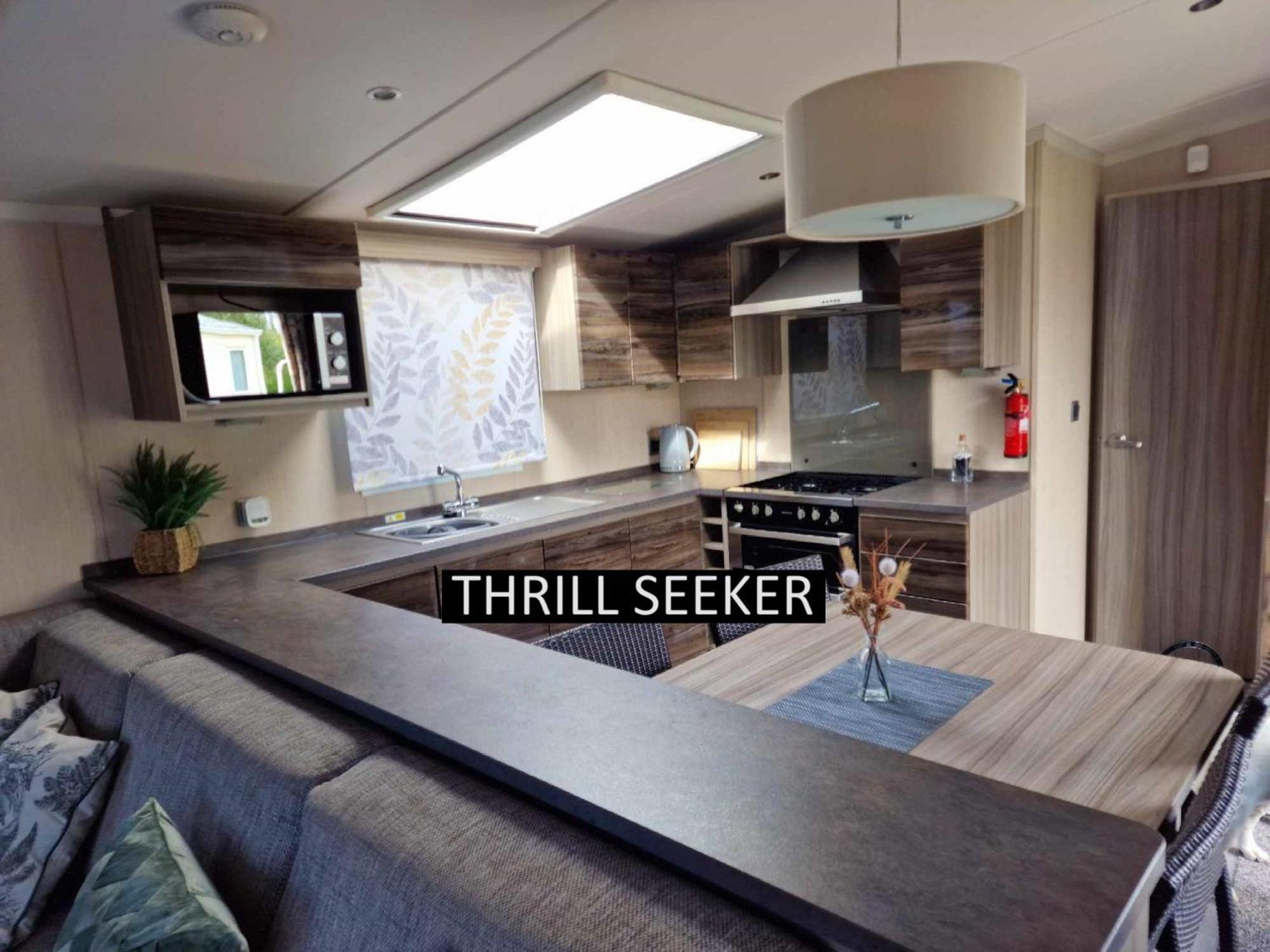 Thrillseeker - Next To Fantasy Island, Ingoldmells Skegness Exterior photo